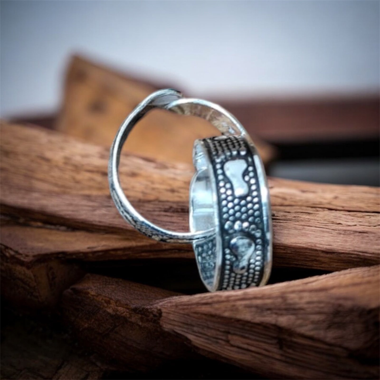 Laxmi Pag - Black Toe Ring