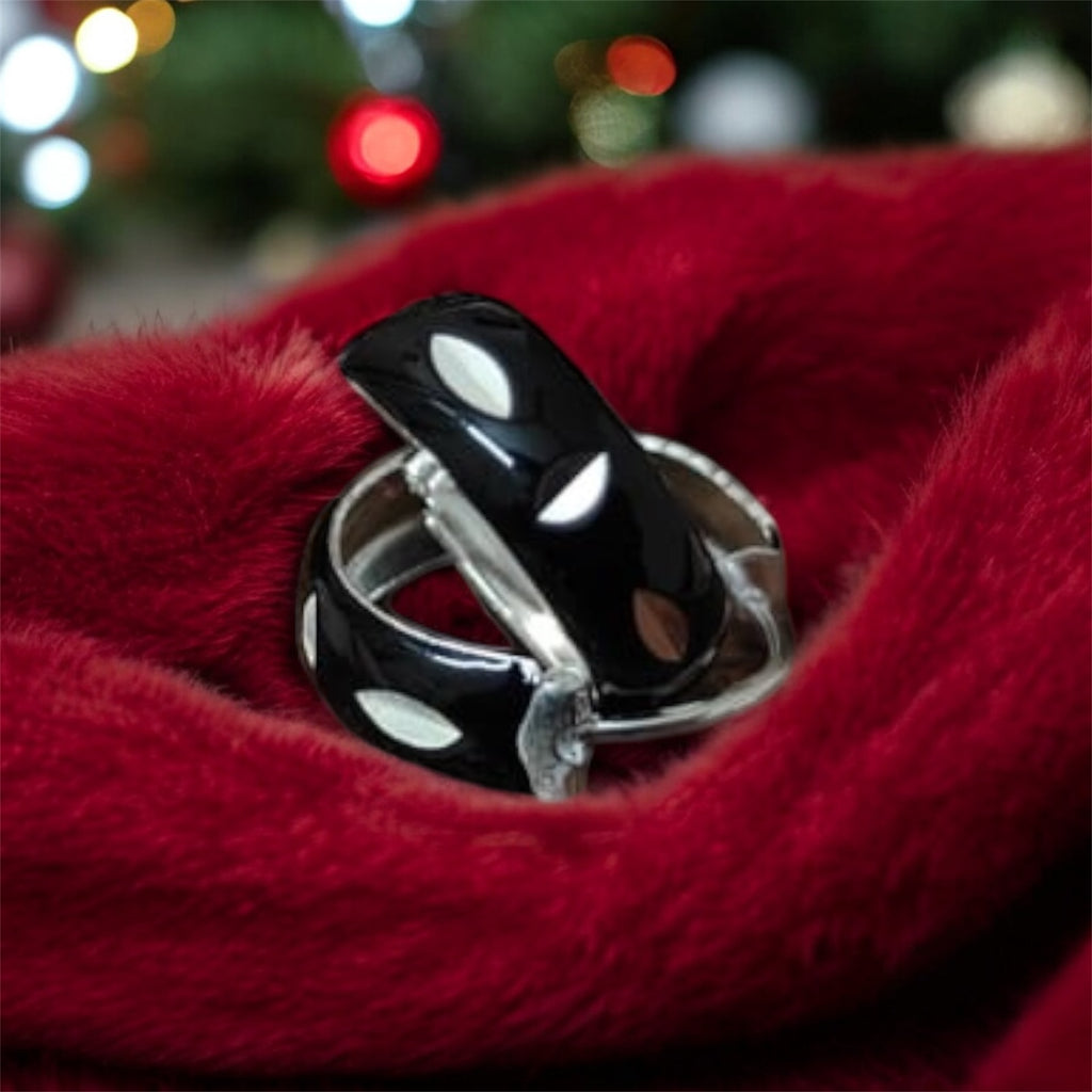 Black Enameled Bali